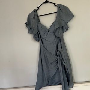 SELFIE LESLIE — wrap/flowly dress